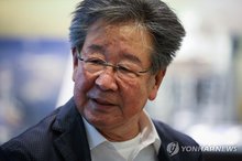 Late South Korean actor Choi Bool-am is seen in this photo during an interview with Yonhap News Agency in Seoul on Nov. 3, 2015. (Yonhap)