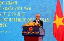 Vietnamese Ambassador Pham Sao Mai speaks at the celebration of the 79th anniversary of the National Day (September 2, 1945-2024) in Beijing. (Photo: VNA)