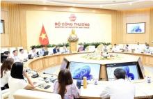 At the working session between Deputy Minister of Industry and Trade Nguyen Hoang Long and Norwegian Ambassador to Vietnam Hilde Solbakken. (Photo: VNA)