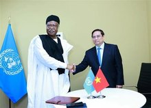 Vietnamese PM meets President of UN General Assembly in France