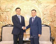 Vietnamese, Chinese Party officials pledge stronger cooperation