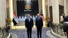  Malaysian Prime Minister Anwar Ibrahim held a four-eyed meeting with Egyptian President Abdel Fattah El-Sisi at the Seri Perdana Complex here Saturday