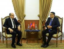 Kyrgyzstan, Armenia discuss political cooperation