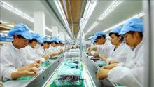 A production line at the Republic of Korea's Bluecom Vina Co., Ltd, in the Trang Due Industrial Park in Hai Phong city. Photo: VNA