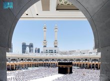 Grand Mosque Friday Sermon Highlights Tech Progress, Social Media Risks