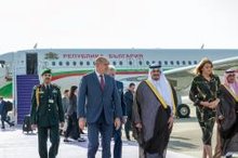 Bulgarian President Arrives in Riyadh to Take Part at FII9 