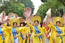 Hanoi marks 25 years as "City for Peace"