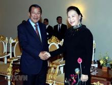 National Assembly Chairwoman Nguyen Thi Kim Ngan (right) and Prime Minister Hun Sen (Photo: VNA)
