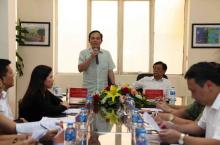Deputy Prime Minister Tran Luu Quang speaks during a meeting with the Fishing Vessel Monitoring Data Center under the Ministry of Agriculture and Rural Development on implementing solutions to combat illegal, unreported, and unregulated (IUU) fishing. (Photo: VNA)