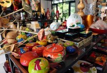 Lacquerware products from Ha Thai lacquer craft village in Hanoi are exported to European markets, Japan, and the Republic of Korea. (Photo: VNA)