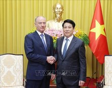 State President Luong Cuong hosts a reception for Nikolai Patrushev, Aide to the President of Russia and Chairman of the Maritime Board on September 16, 2025. (Photo: VNA)