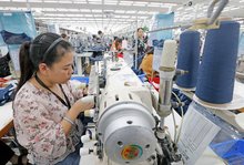 Vietnam runs trade surplus of over 20 bln USD in 2025