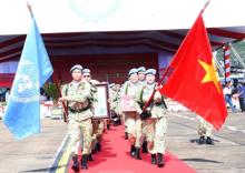 At the deployment ceremony for Level-2 Field Hospital Rotation 6 and Engineering Unit Rotation 3 in Hanoi on September 24 (Photo: VNA)