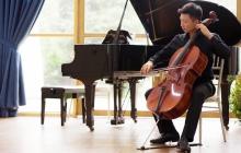 Cellist Phan Do Phuc will perform with Vietnam National Symphony and Orchesta on July 28 and August 5. (Photo: cand)