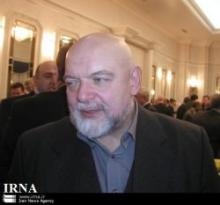 Russian Thinker: West Cannot Welcome Iran Through Sanctions