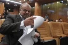 Oil Minister: Iran may cut oil to some other European firms 
