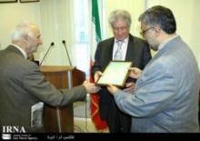Iranian-born Writer Honored In Russia for Cultural Achievements 