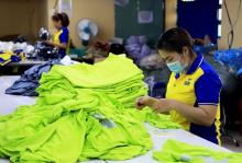 A textile and garment plant in HCM City. Importers are currently more likely to place small orders to be delivered rapidly. (Photo: VNA)