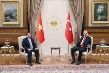 Vietnamese Prime Minister Pham Minh Chinh (left) and Turkish President Recep Tayyip Erdoğan (Photo: VNA)