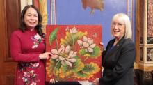 Vice State President Vo Thi Anh Xuan (L) and President Pro Tempore of US Senate Patty Murray at their meeting on March 13 in Washington, D.C(Photo: VNA)