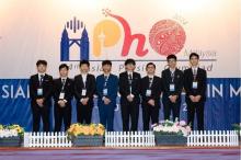 The Vietnamese team at Asian Physics Olympiad. (Photo: VNA)