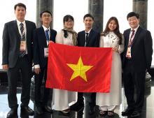 All four members of the Vietnamese team won medals, with three gold and one silver, at the 2018 International Biology Olympiad recently held in Iran  (Source: Ministry of Education and Training)