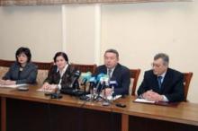 CHAIRMAN OF CONSTITUTIONAL COURT MEETS MEMBERS OF AD-HOC COMMITTEE TO OBSERVE CONSTITUTIONAL REFERENDUM IN AZERBAIJAN