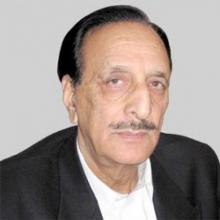 Pak politician strongly opposes sanctions on Iran
