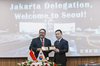 Jakarta Deputy Governor Rano Karno (left) meets with Seoul Deputy Mayor Jeong Sang-hun