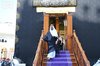 Makkah Deputy Governor Performs Kaaba Washing Ceremony 