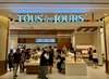Customers browse baked goods at the first Malaysian outlet of the Tous les Jours franchise on June 4, 2025, in this photo provided by CJ Foodville Corp. (PHOTO NOT FOR SALE) (Yonhap)